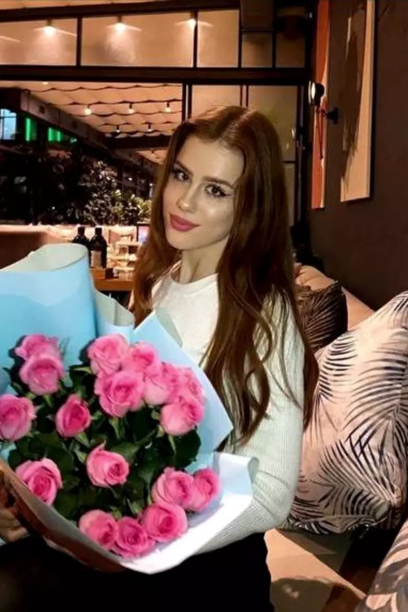 VIP escort Margarita from Brixton, London, sexy redhead, slim and beautiful