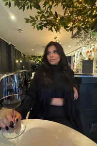 Media №2 of Nicolle